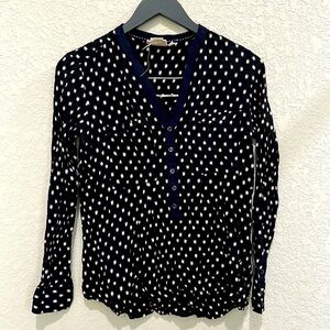 Vanessa Virgina long sleeve top Size 4